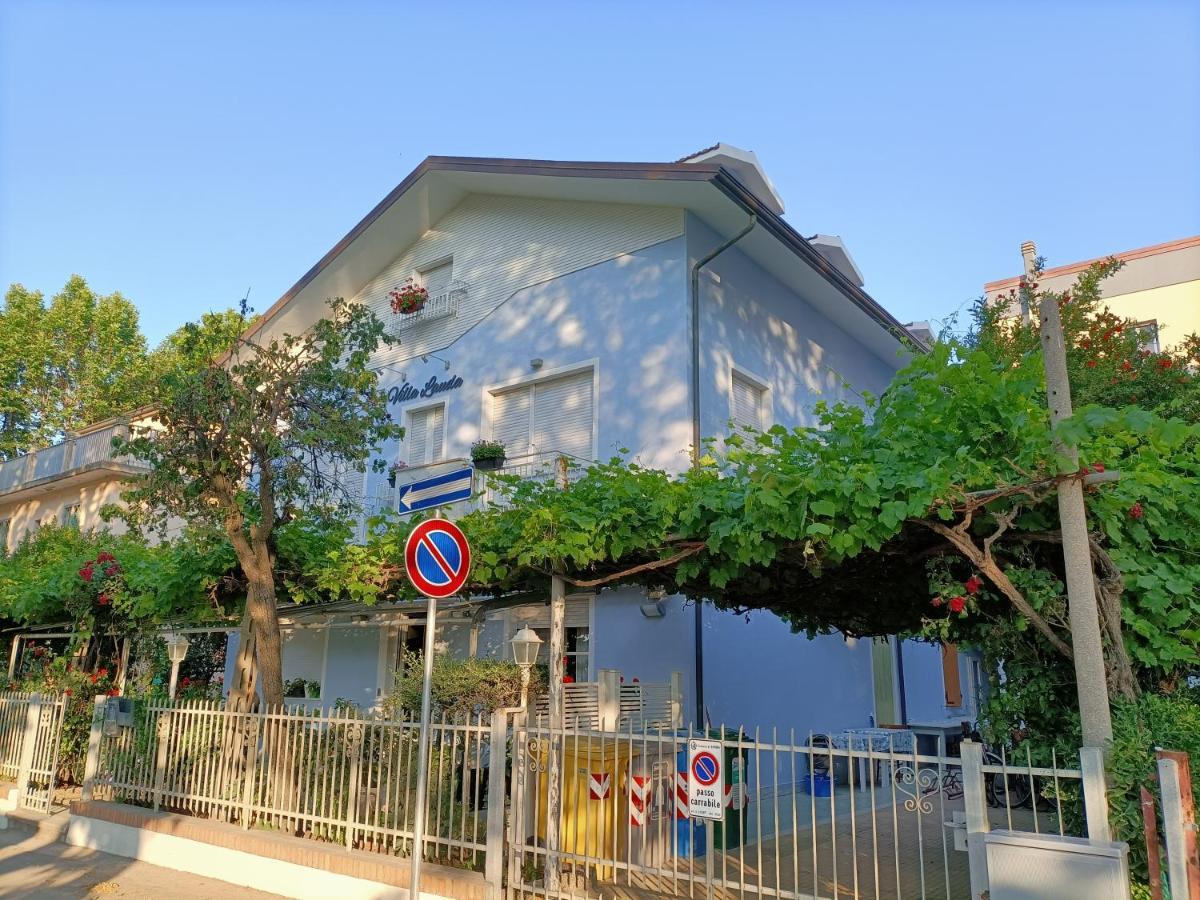 Villa Lauda B&B Rimini Exterior photo