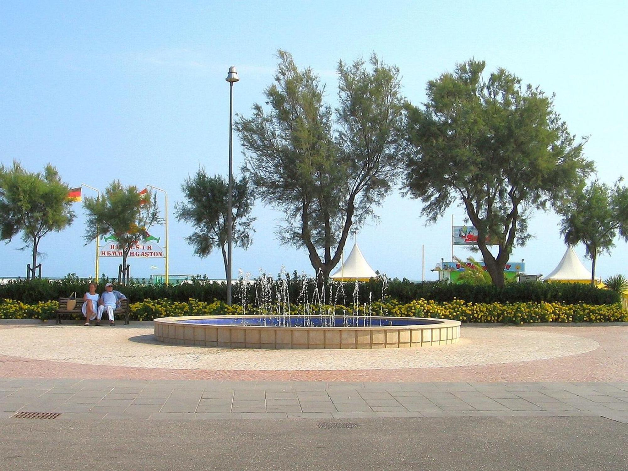 Villa Lauda B&B Rimini Exterior photo