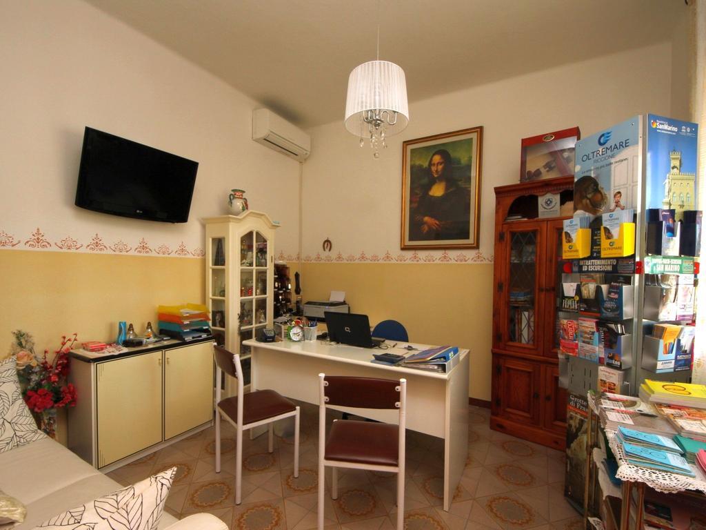 Villa Lauda B&B Rimini Exterior photo