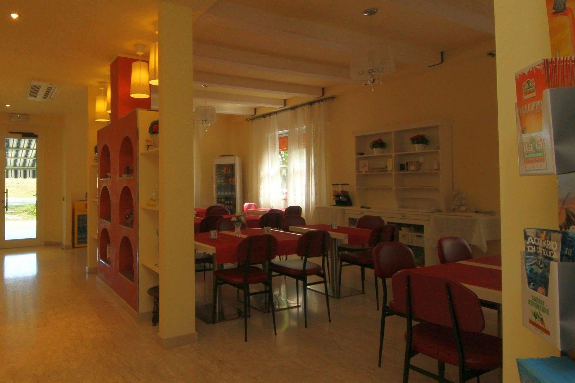 Villa Lauda B&B Rimini Exterior photo